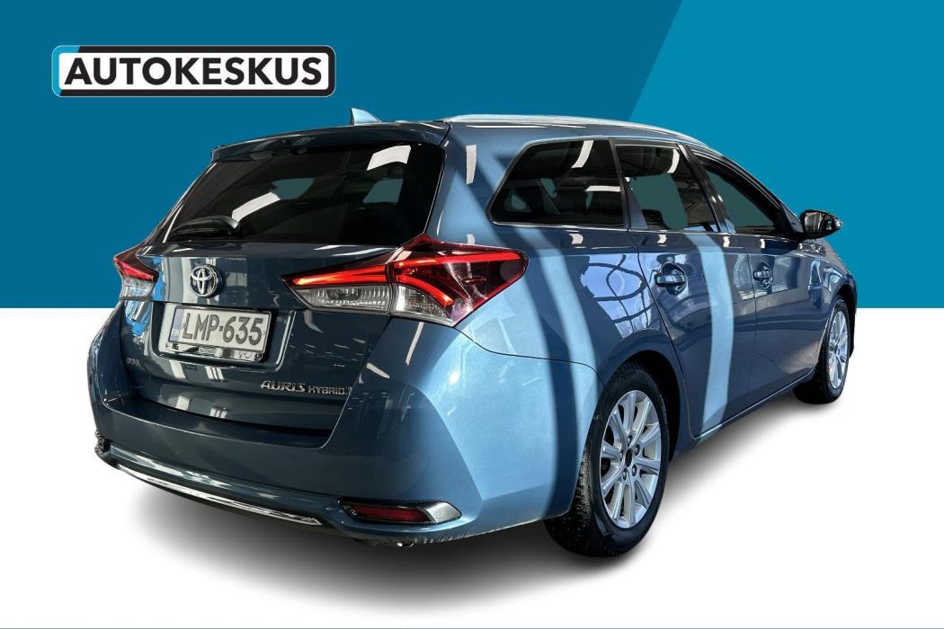 TOYOTA Auris 2016