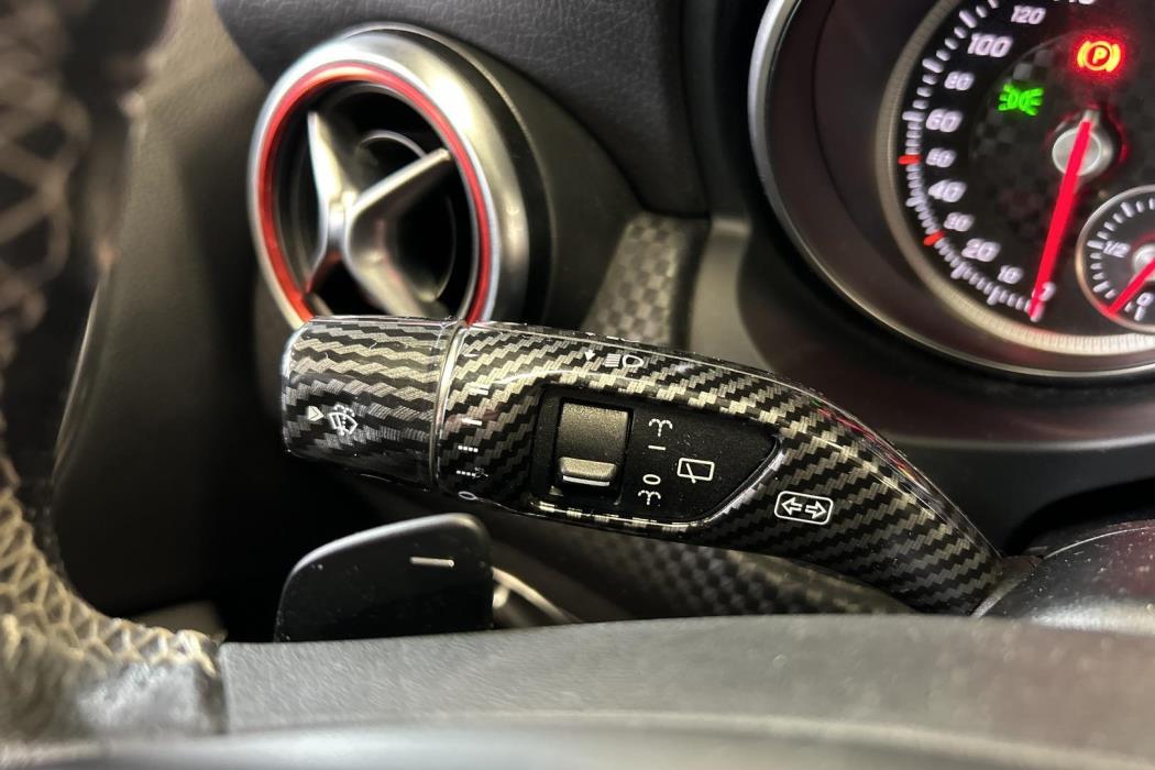 MERCEDES-BENZ A 2016