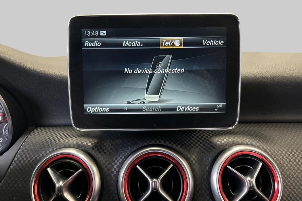 MERCEDES-BENZ A 2016