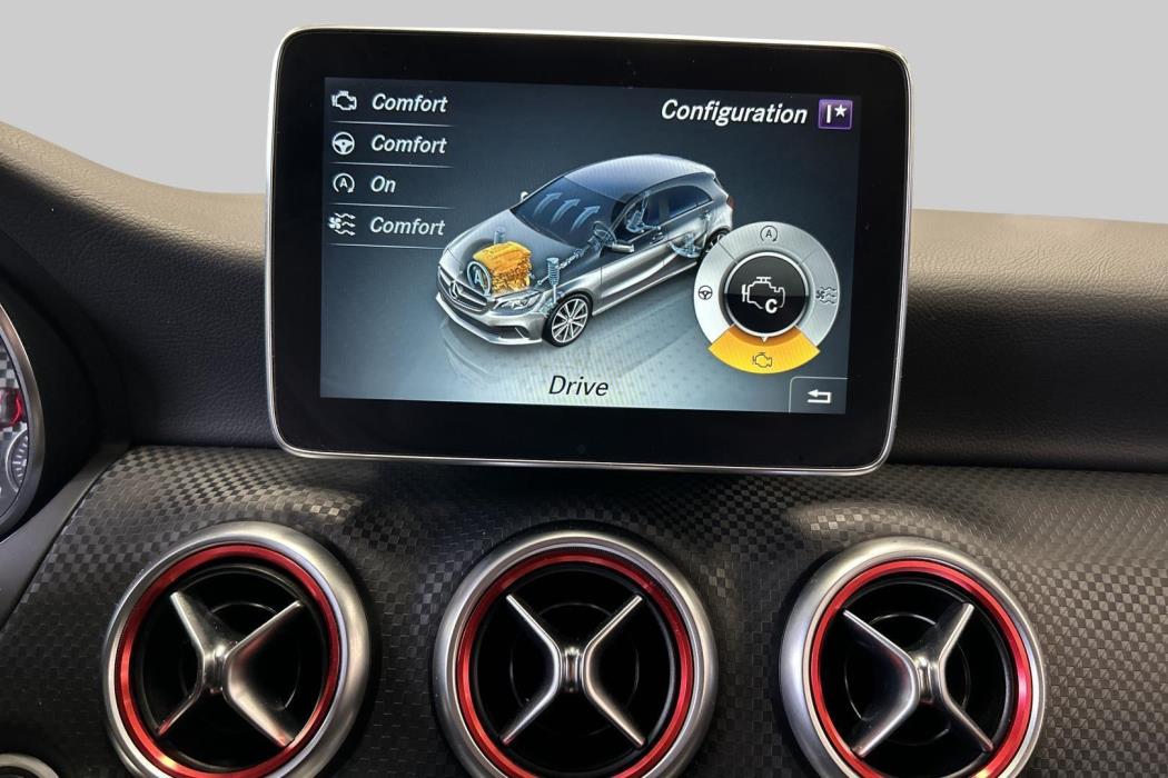 MERCEDES-BENZ A 2016