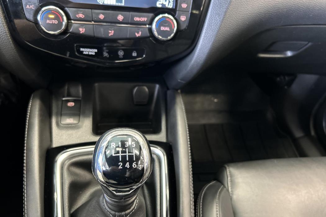 NISSAN Qashqai 2018