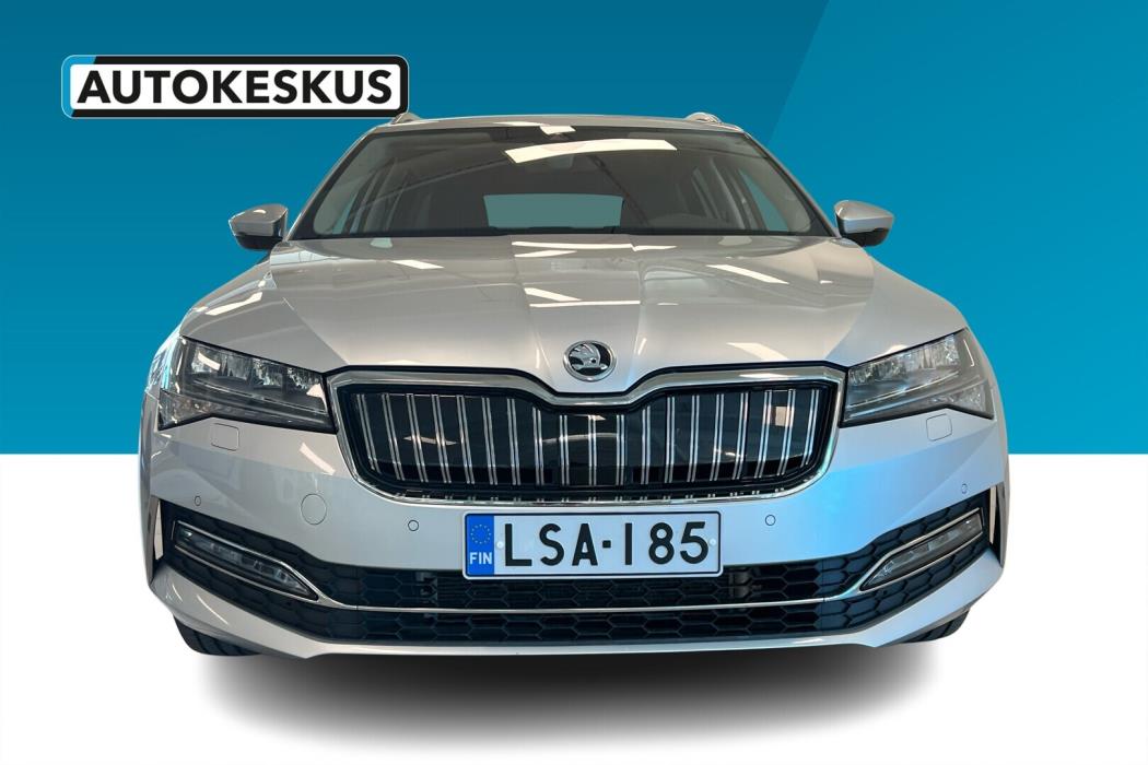 SKODA Superb 2023