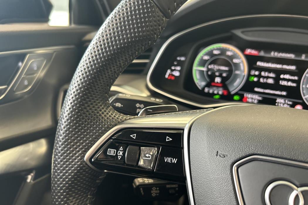 AUDI A6 2021