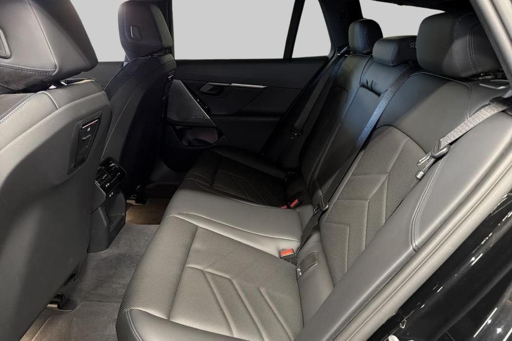 BMW i5 2026