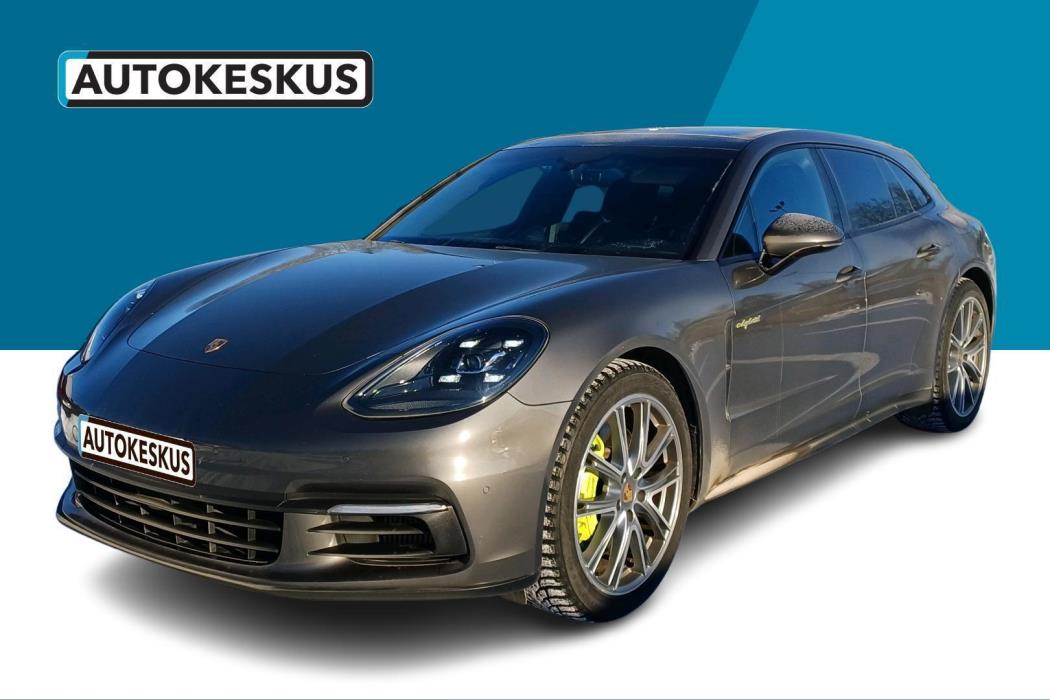 PORSCHE Panamera 2018