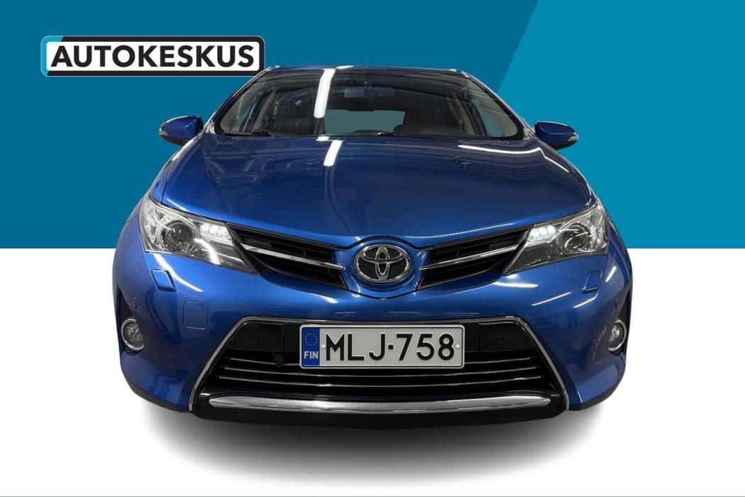 TOYOTA Auris 2013