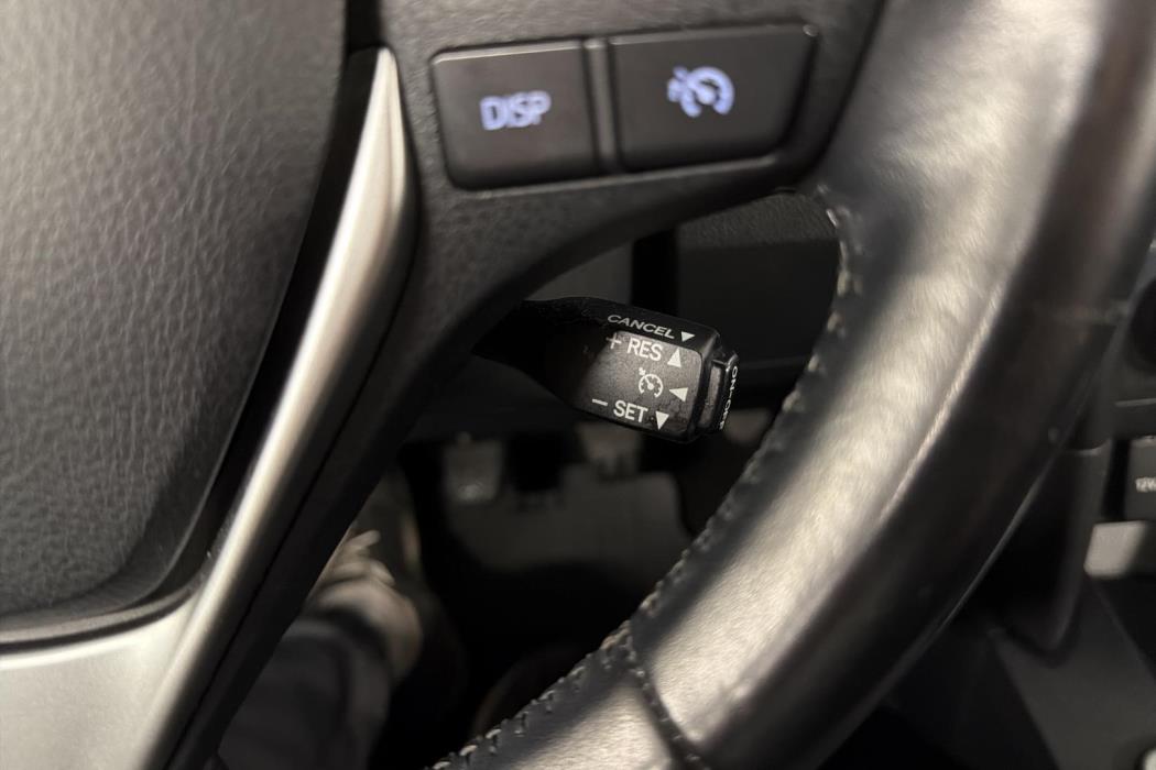 TOYOTA Auris 2013