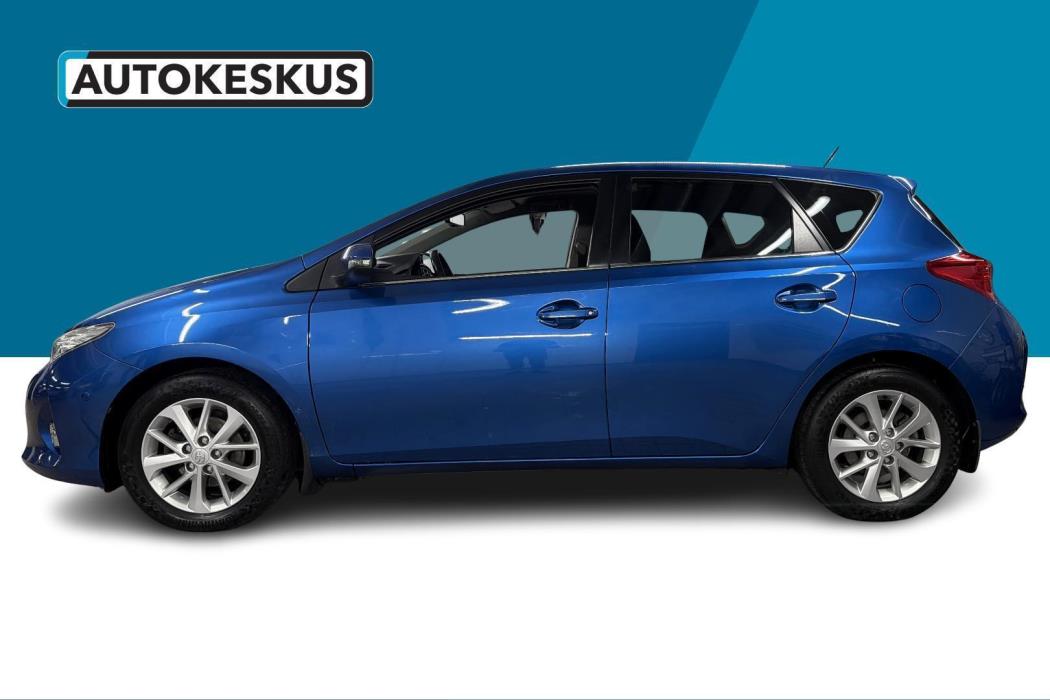 TOYOTA Auris 2013