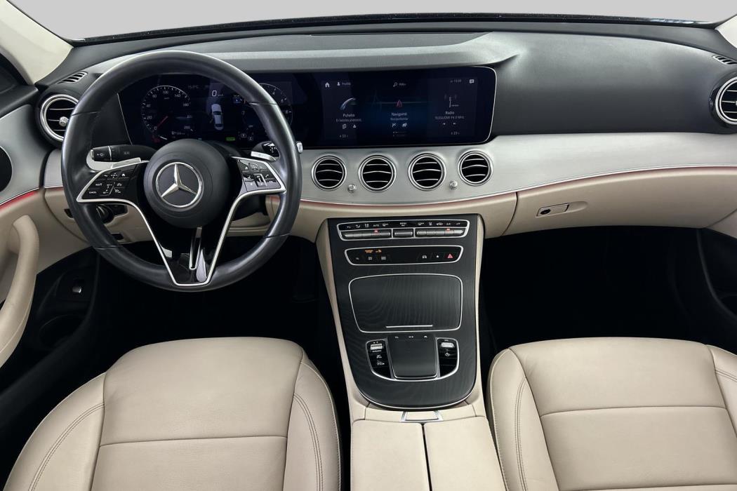 MERCEDES-BENZ E 2023