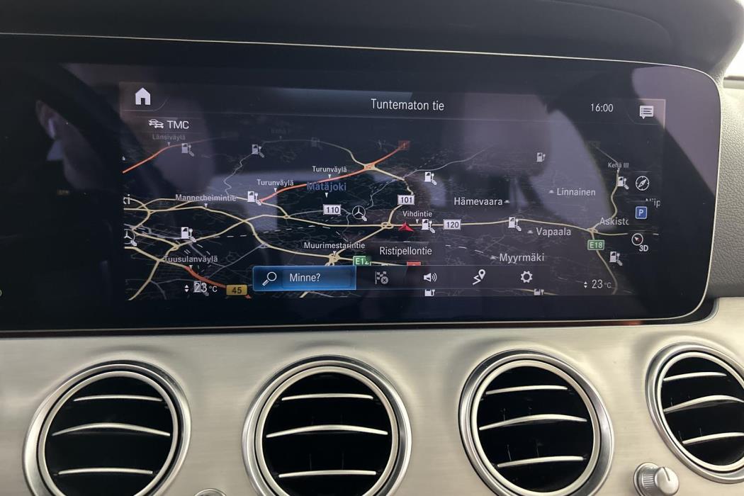 MERCEDES-BENZ E 2023