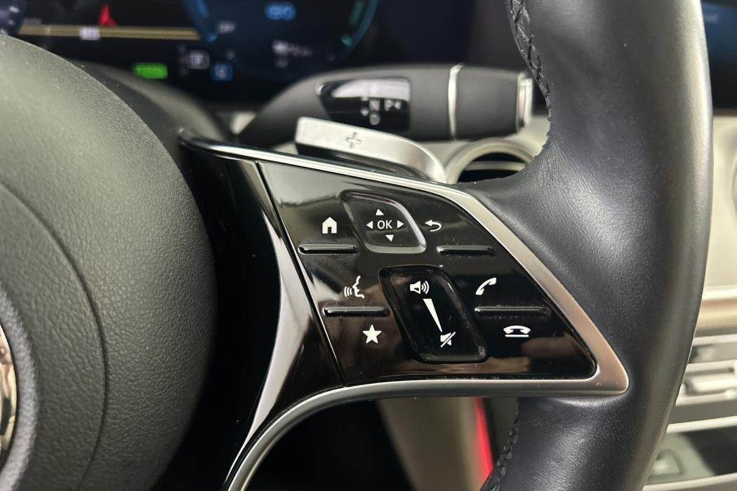 MERCEDES-BENZ E 2023