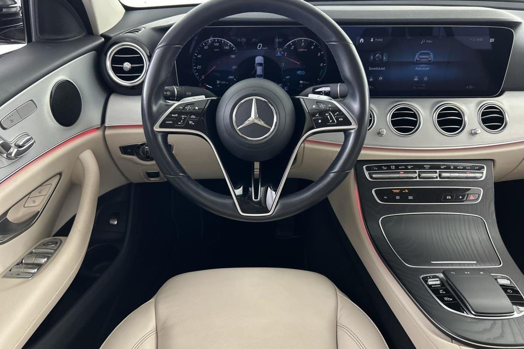 MERCEDES-BENZ E 2023