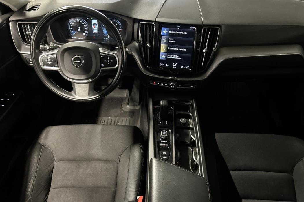 VOLVO XC60 2020