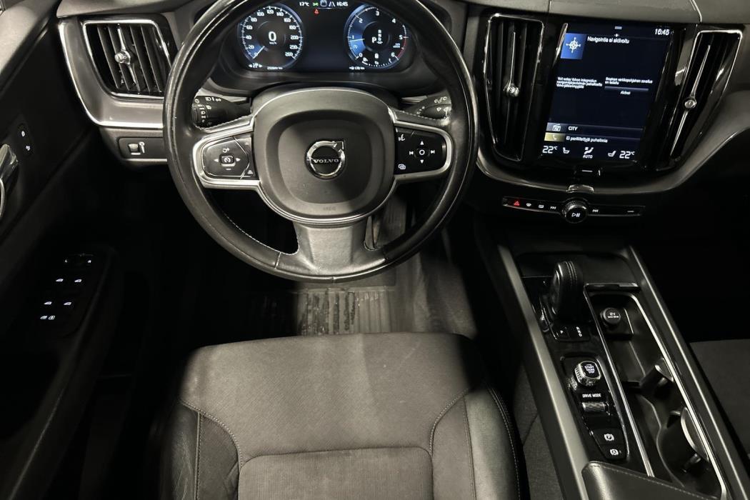 VOLVO XC60 2020
