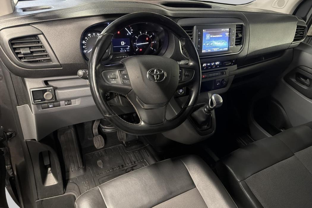 TOYOTA Proace 2020