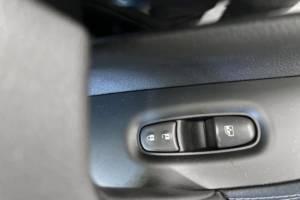NISSAN Qashqai 2018