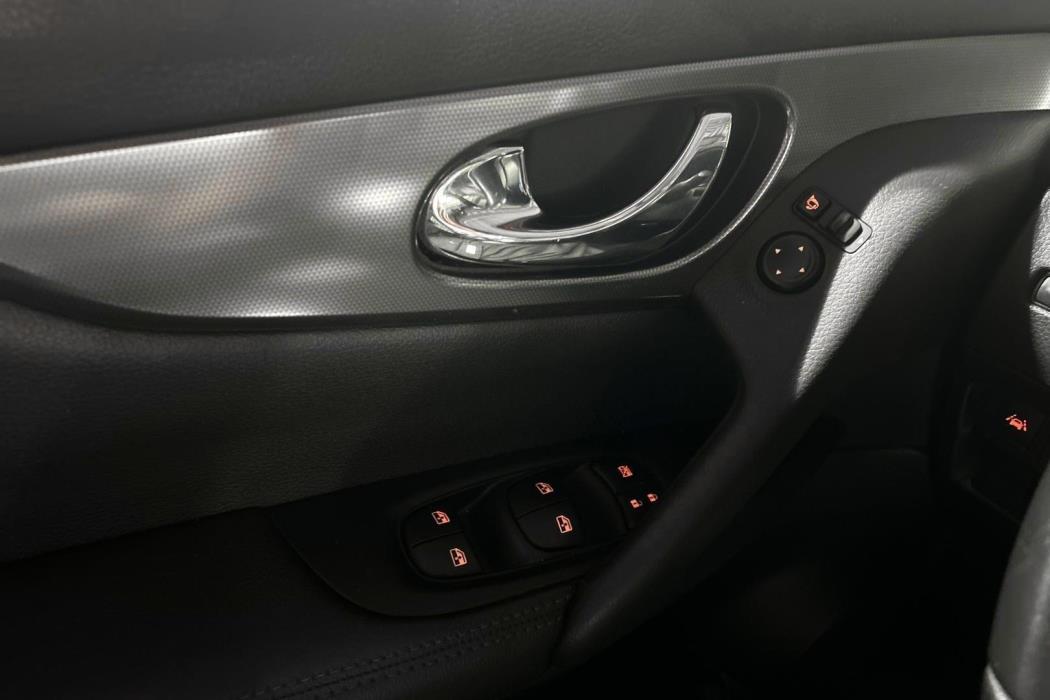 NISSAN Qashqai 2019