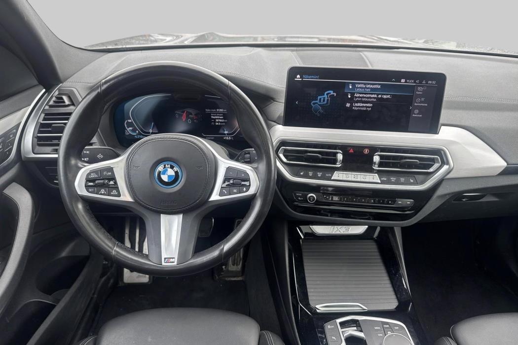 BMW iX3 2024