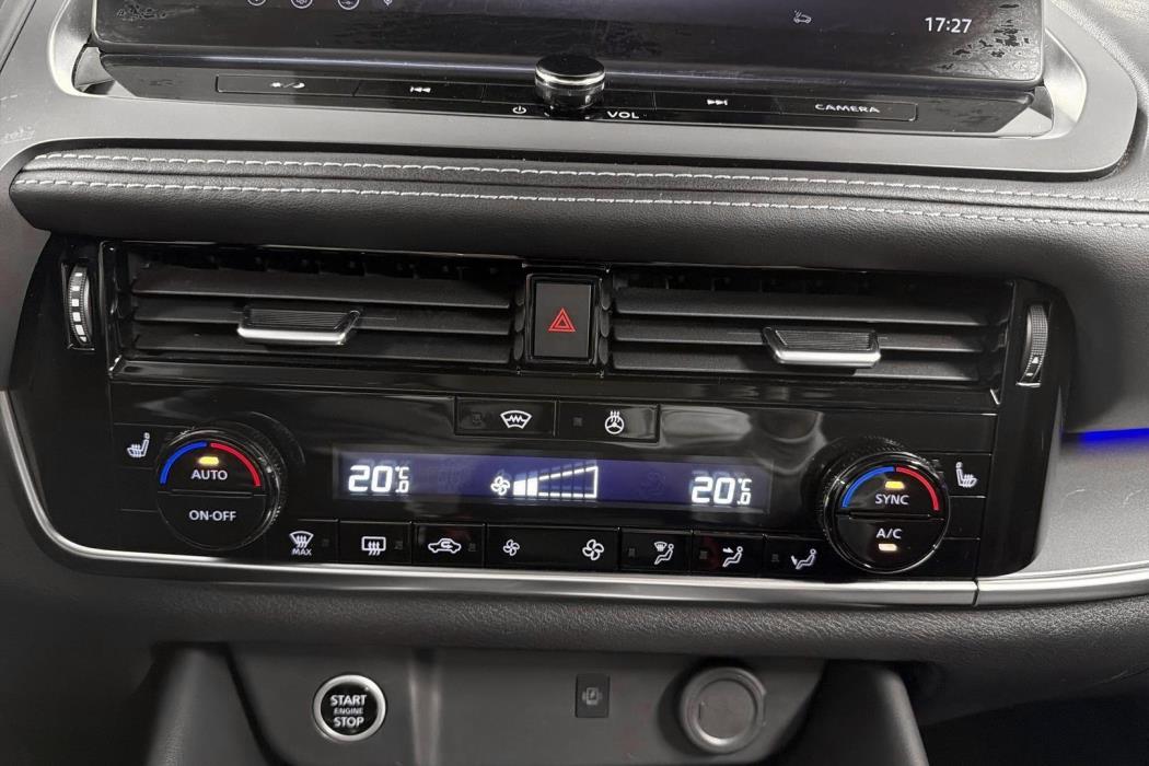 NISSAN Qashqai 2025