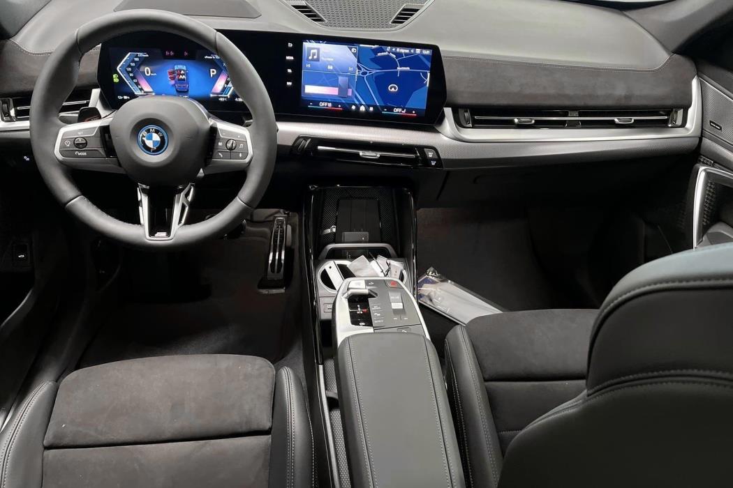 BMW iX1 2026
