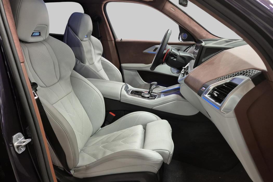 BMW XM 2025