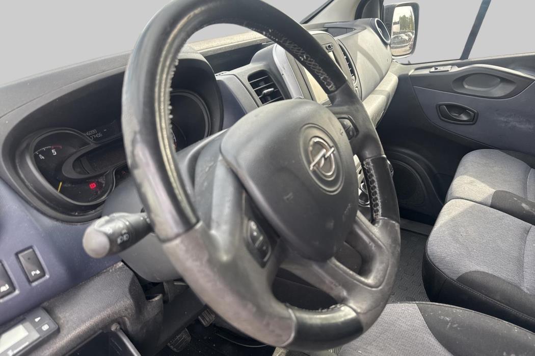 OPEL Vivaro 2016