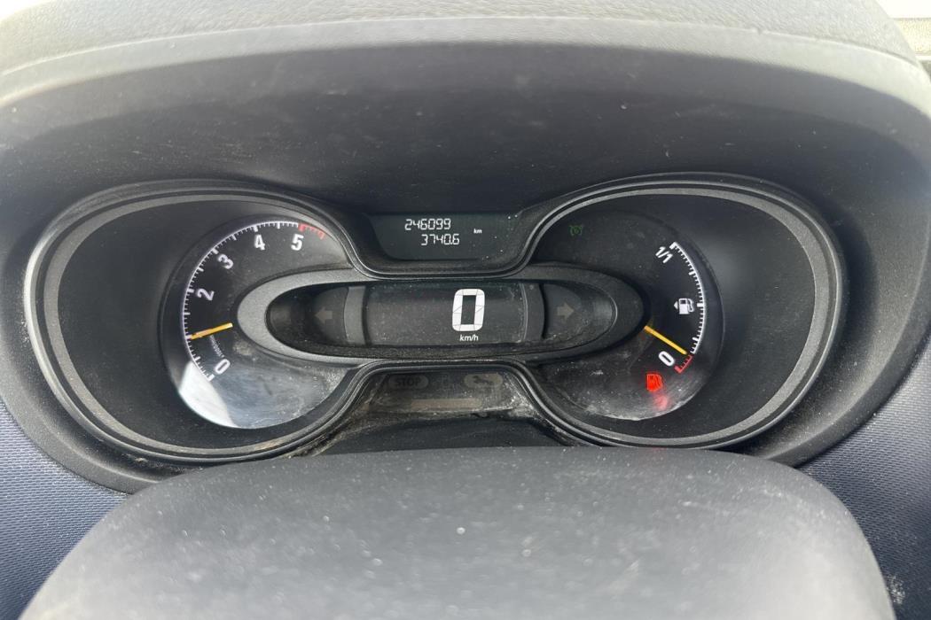 OPEL Vivaro 2016