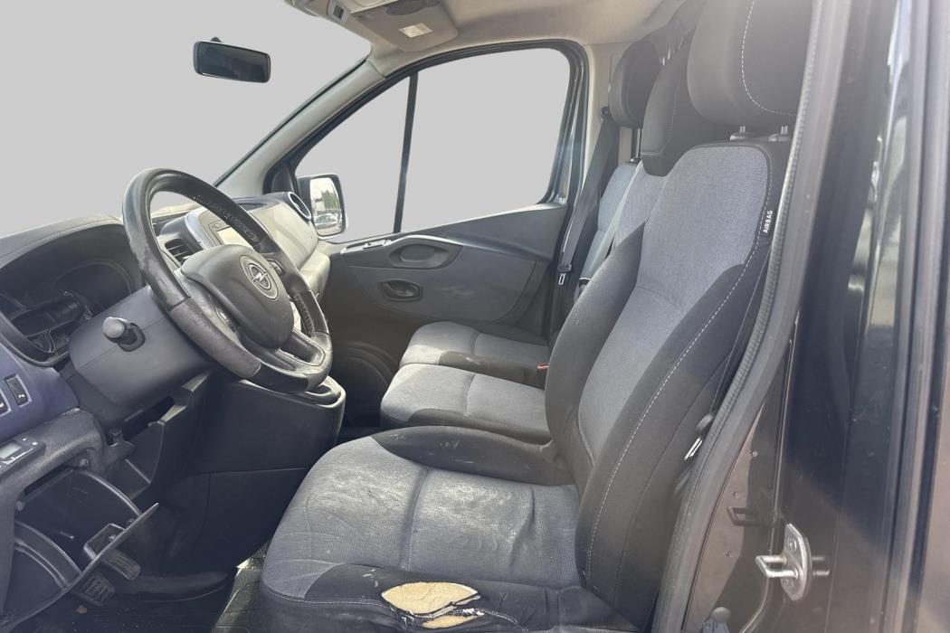 OPEL Vivaro 2016