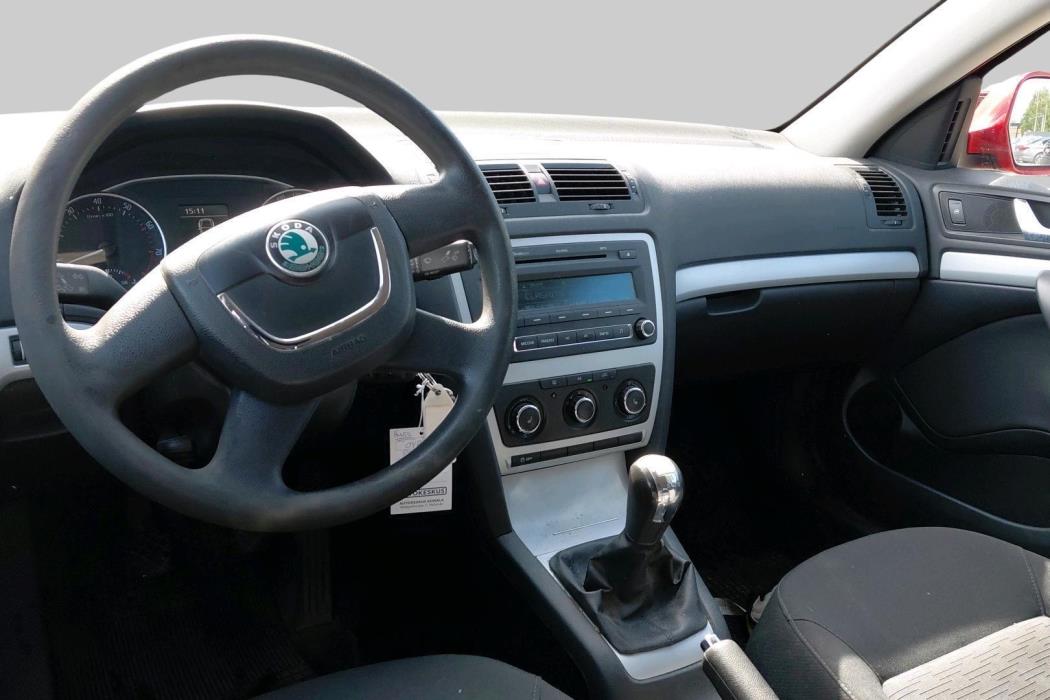 SKODA Octavia 2010