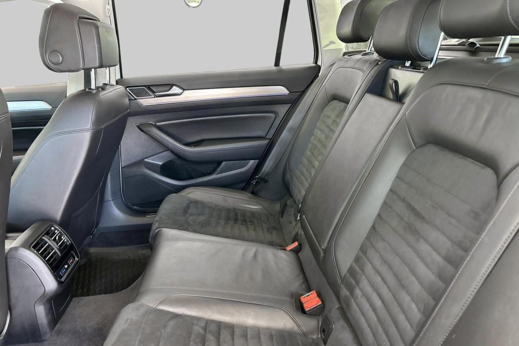 VOLKSWAGEN Passat 2019