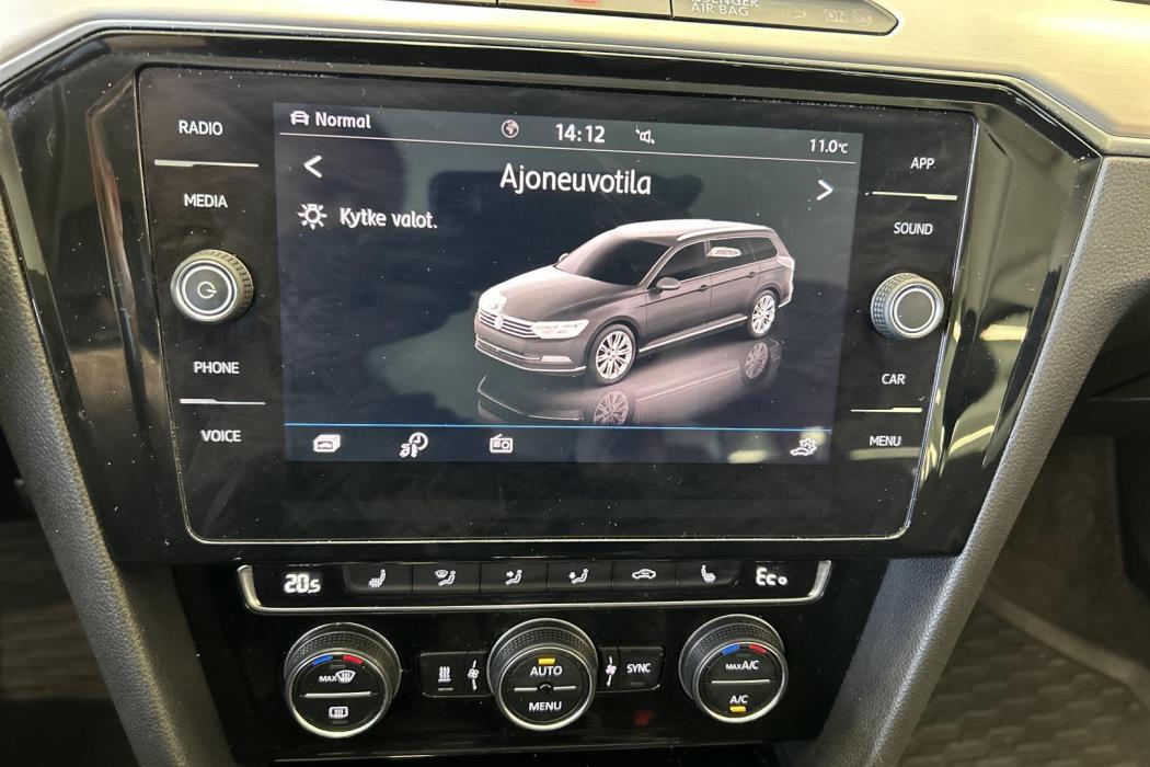 VOLKSWAGEN Passat 2019