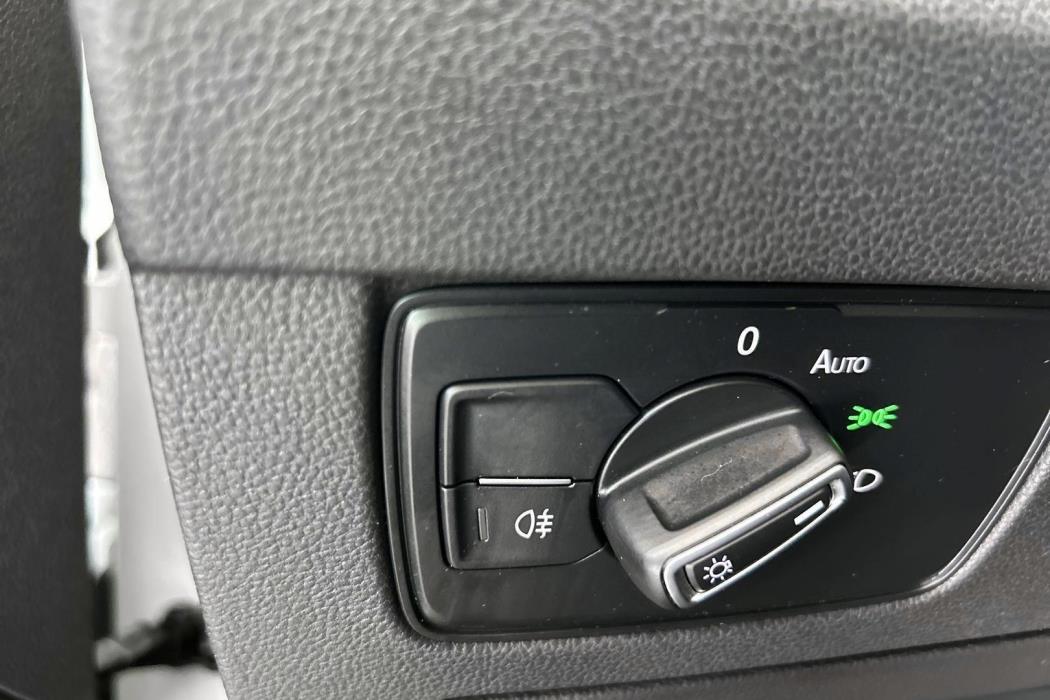 VOLKSWAGEN Passat 2019