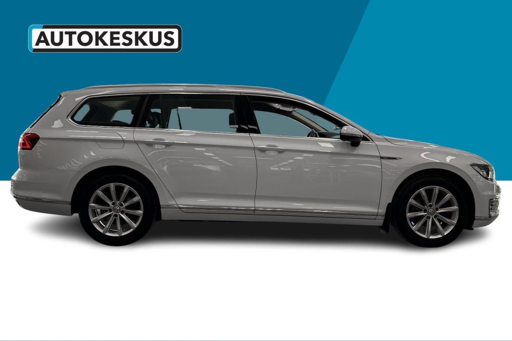 VOLKSWAGEN Passat 2019