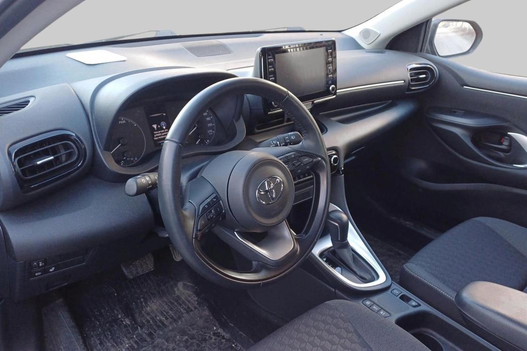 TOYOTA Yaris 2023