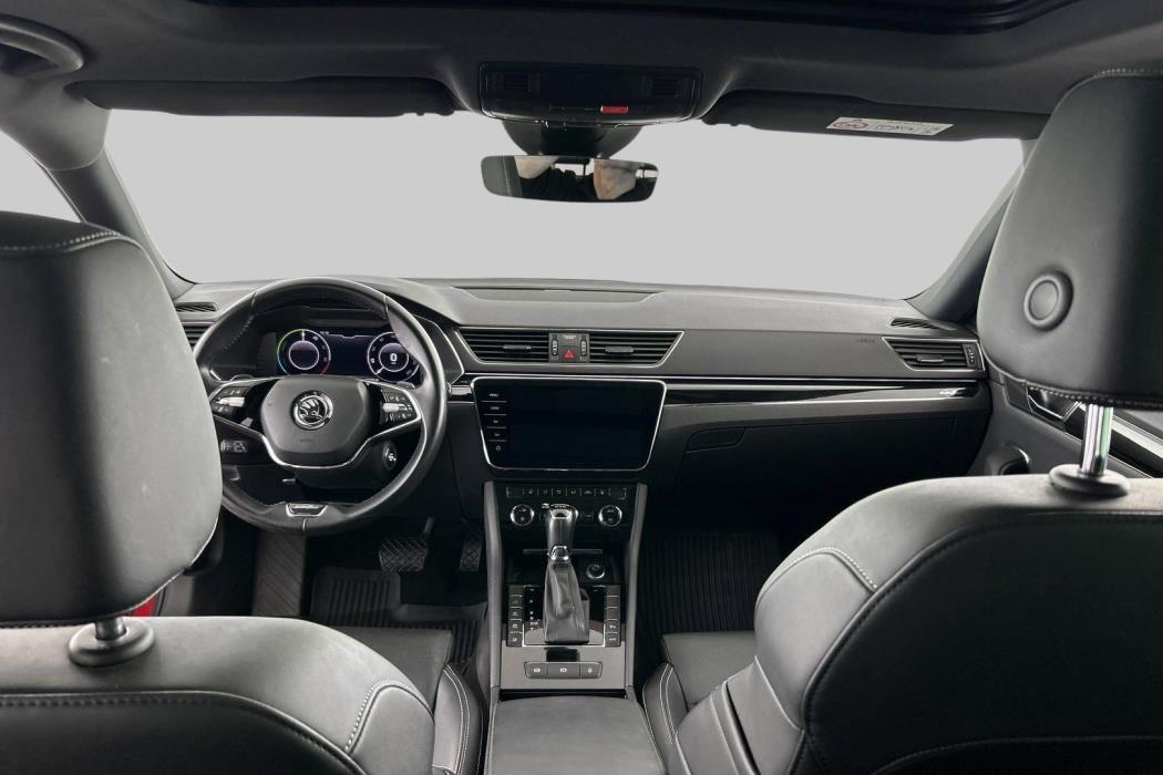 SKODA Superb 2021