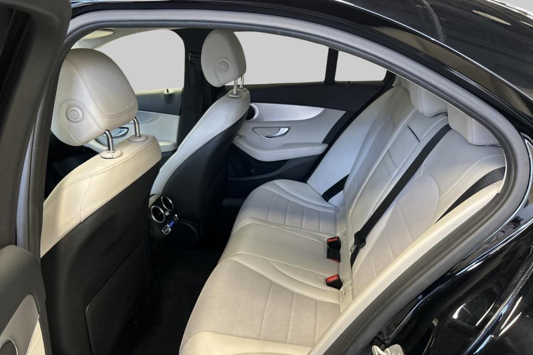 MERCEDES-BENZ C 2015