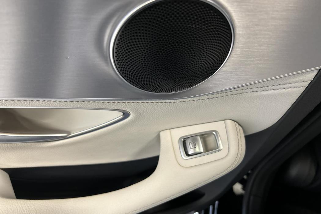 MERCEDES-BENZ C 2015