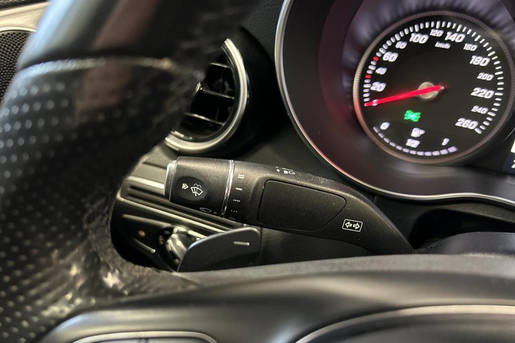 MERCEDES-BENZ C 2015