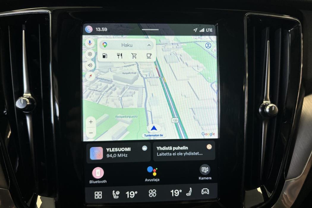 VOLVO V60 2023