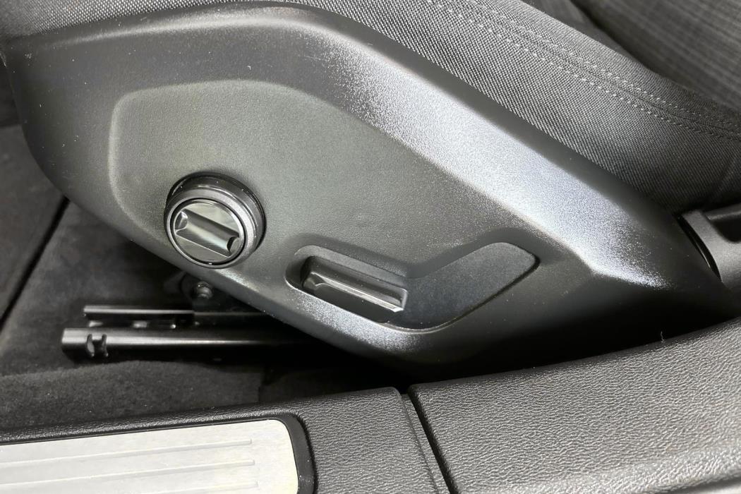 VOLVO V60 2023