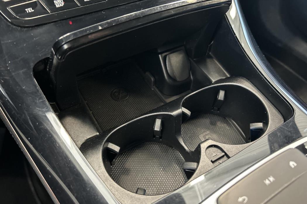 MERCEDES-BENZ EQC 2020