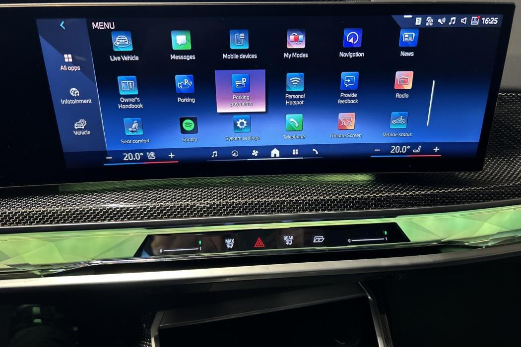 BMW i7 2025