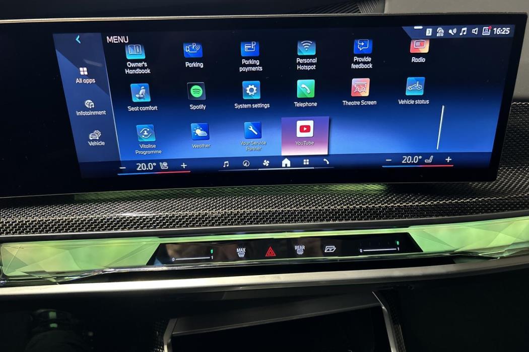 BMW i7 2025
