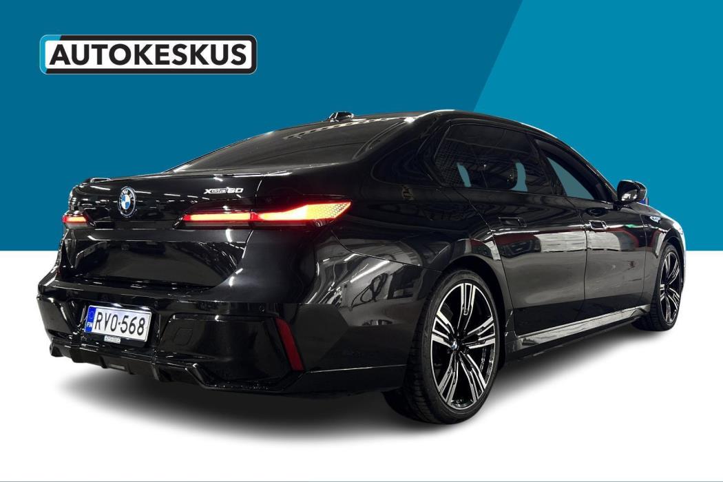 BMW i7 2025