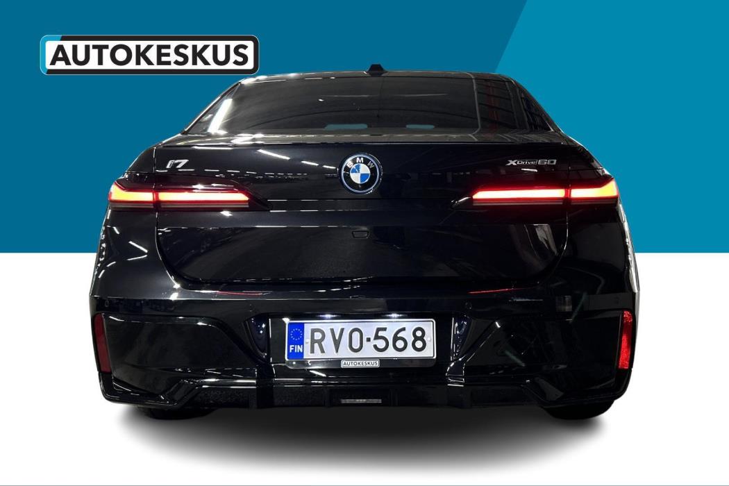 BMW i7 2025