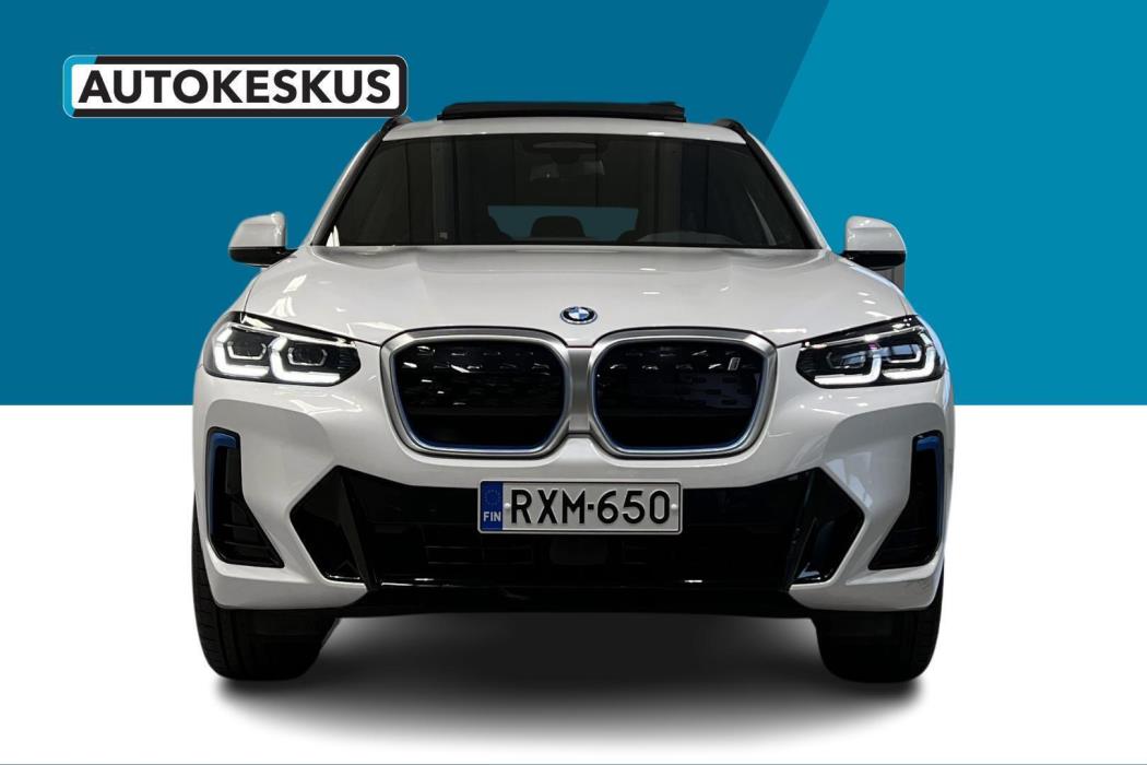 BMW IX3 2023