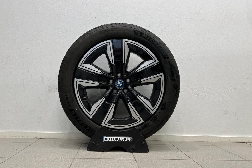 BMW IX3 2023