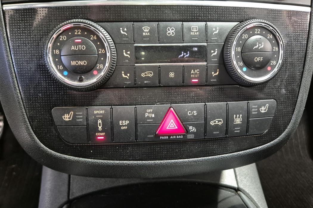 MERCEDES-BENZ R 2008