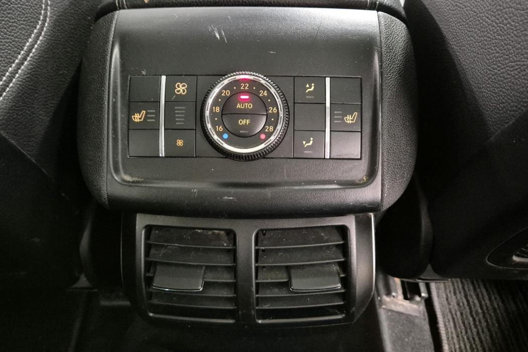 MERCEDES-BENZ R 2008