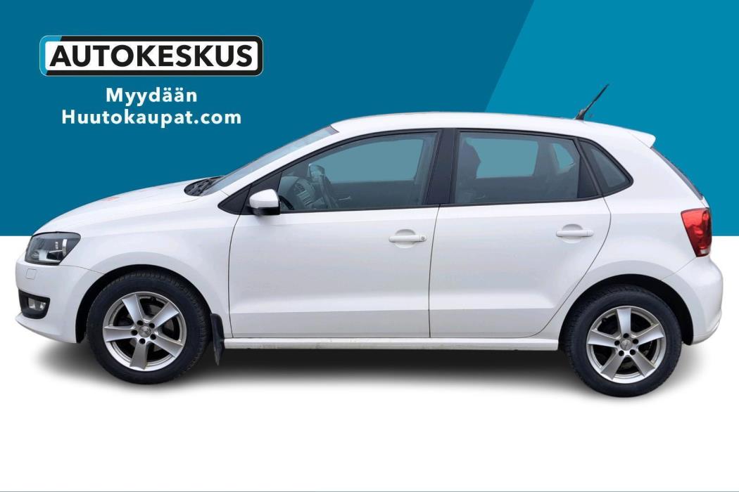 VOLKSWAGEN Polo 2013